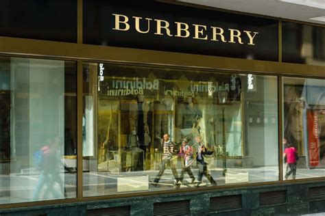 when do burberry have sales